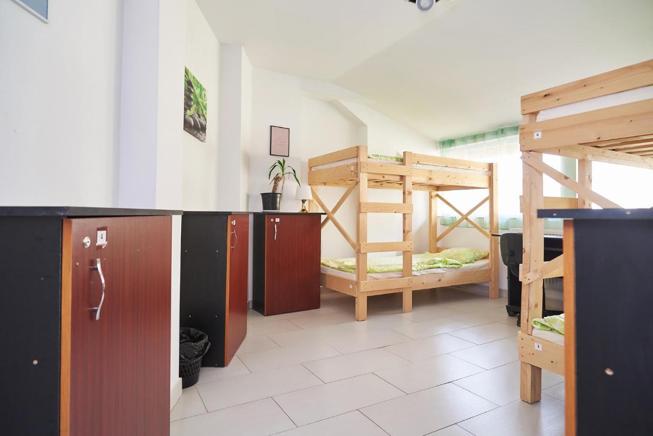 Zen House Hostel Timişoara Buitenkant foto